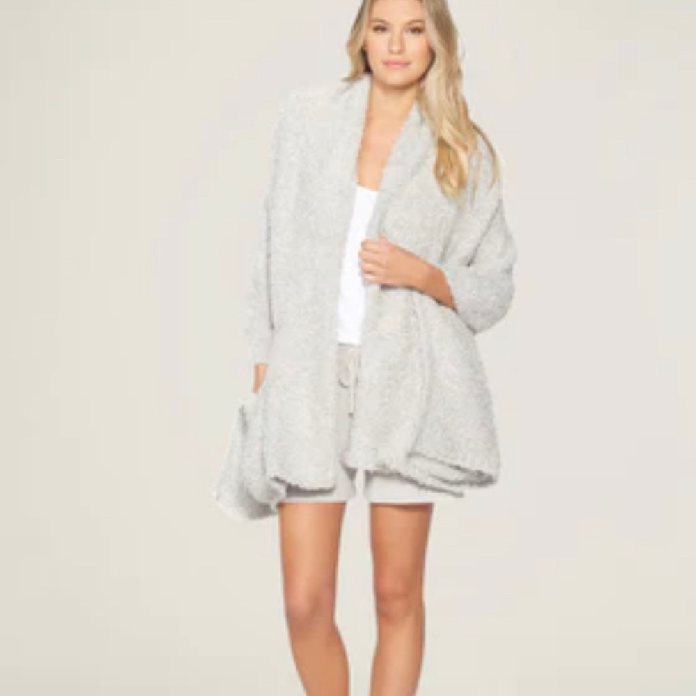 Barefoot Dreams Cozychic travel Shawl grey OS